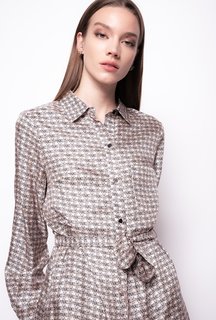 Bílá barva, Monogram šaty