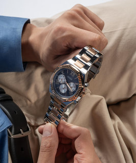 GUESS – Equity hodinky, Černá, Růžové zlato, Stříbrná barva 1