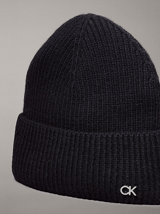 Luxusní CK Metal čepice, Černá barva, OS