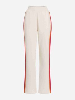 Bílá barva, Brandie tepláky 1