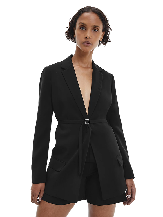 Černá barva, Crepe sako