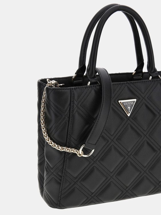 Černá barva, Deesa velká kabelka