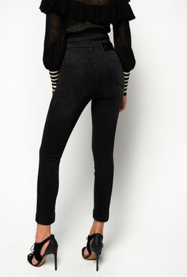 Pinko, Černá barva Suzie jeans