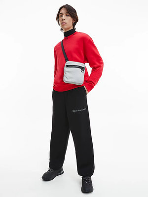 Módní Off placed tepláky, Černá barva, 2022