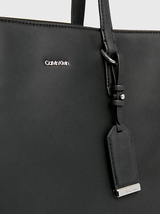 Luxusní CK Must kabelka, Černá barva, OS