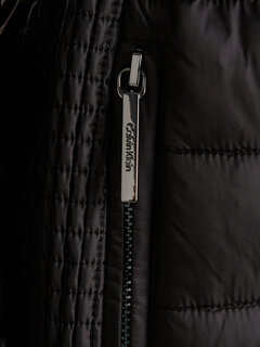 Calvin Klein – Padded kabát 1