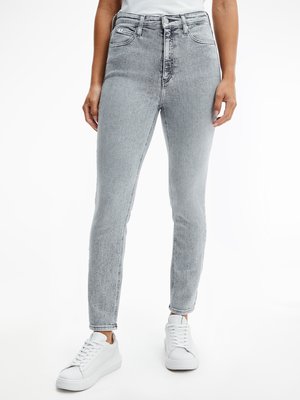 není fotka Skinny jeany