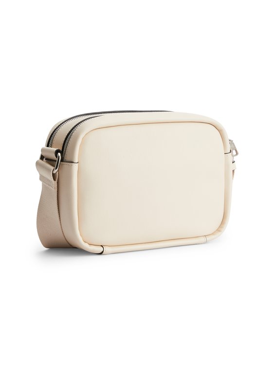 Módní K60K609787-AF6 crossbody, 2022