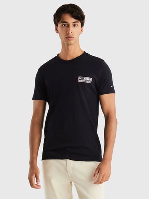 Tommy Hilfiger – Printed Badge triko