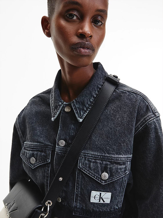 Černá barva, Cropped denim bunda