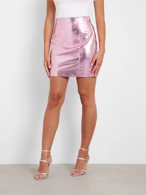 GUESS – Laura sukně, Růžová barva