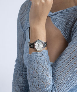 GUESS, Stříbrná barva Three Of Hearts hodinky