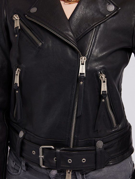 Černá barva, Camille bunda