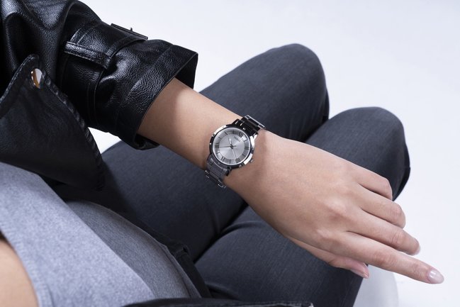 Hodinky Dawn – Guess, Stříbrná barva Ženy 1