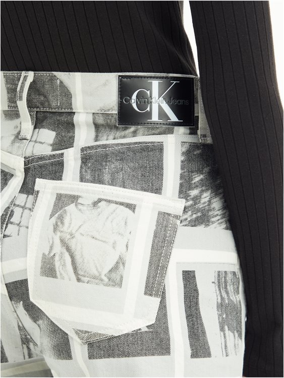 Módní J20J220045-1AA jeans, 2022