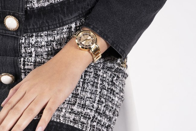 Guess – Crystal Clear hodinky, Zlatá barva 1