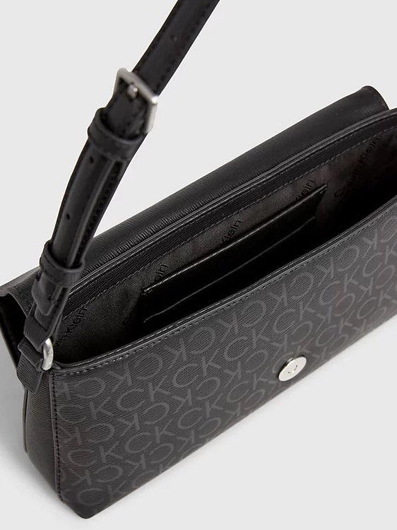 Módní Must Shoulder kabelka, Černá barva, 2024