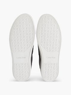HW0HW00637-0GM slip on Ženy