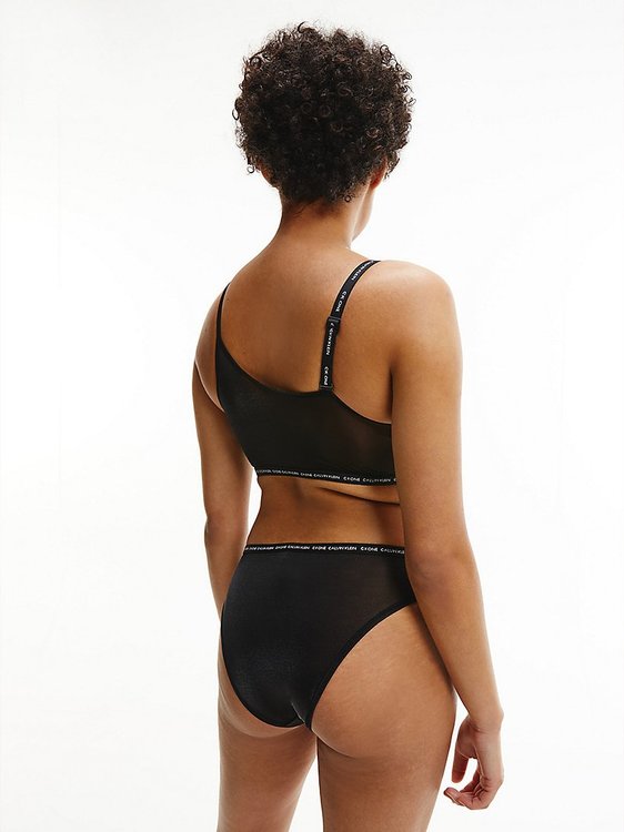 Calvin Klein Underwear není fotka