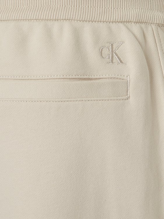 nen ífotka Muži, Muži