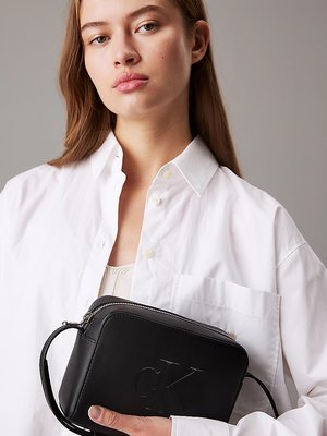 Sculpted crossbody – Calvin Klein Jeans, Černá barva Ženy