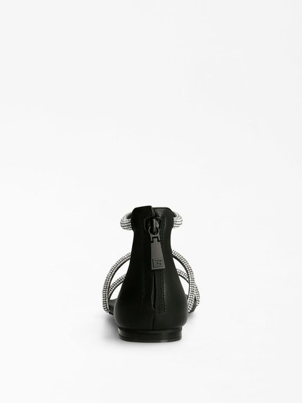 FL6SLLLEA03-BLACK SANDÁLY – Guess Ženy, Ženy, Ženy 1