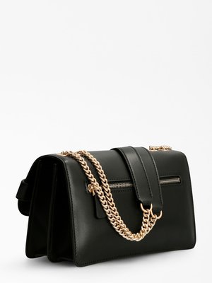 HWVS8419210-BLA KABELKA – Guess Ženy