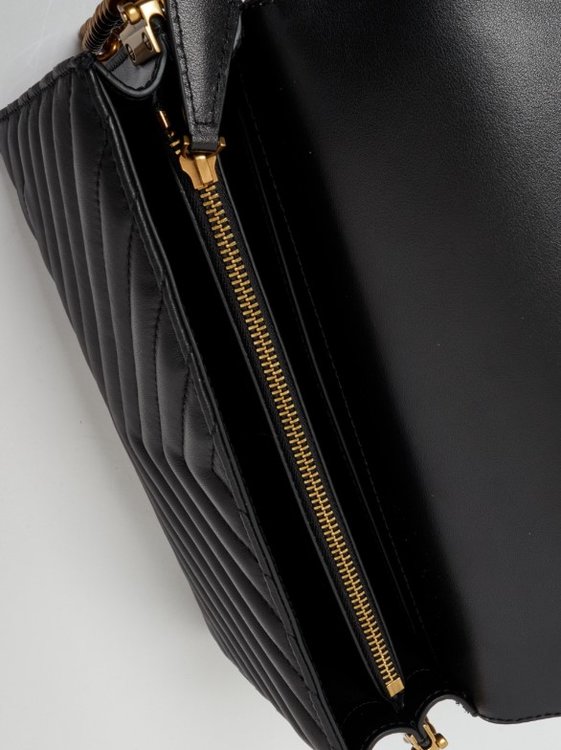 Módní Love Click Classic kabelka, Černá barva, 2023