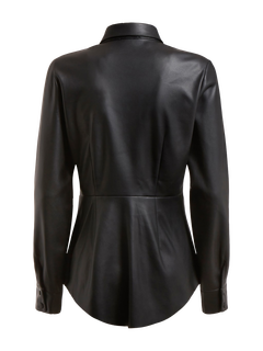 Černá barva, Nova košile