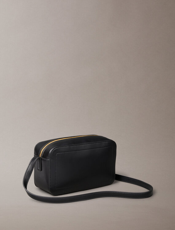 LV04F3220G-UB1 crossbody – Calvin Klein Jeans Ženy