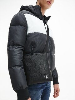 Luxusní K50K508207-BDS crossbody, OS