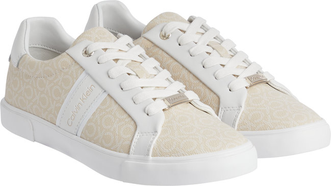 není fotka Lace tenisky