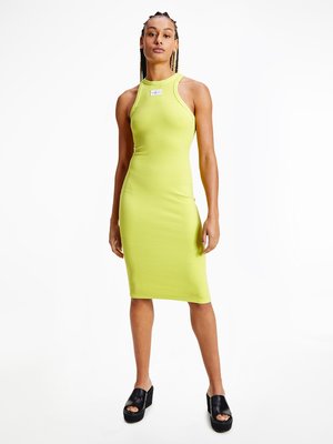 J20J218704-LRE šaty n/s