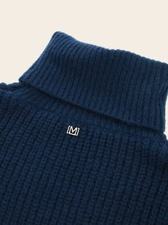 Modrá barva, Michelle svetr