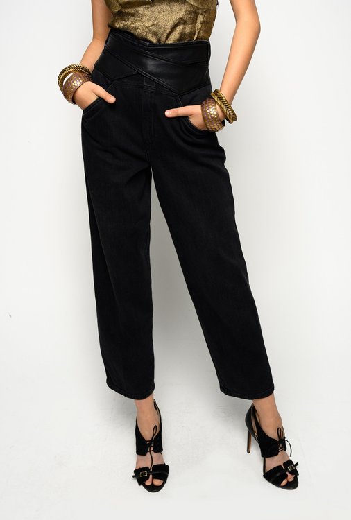 Černá barva, Shelby jeans