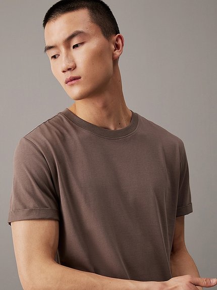Módní J30J323482-PBX triko s/s, Hnědá barva, 2024