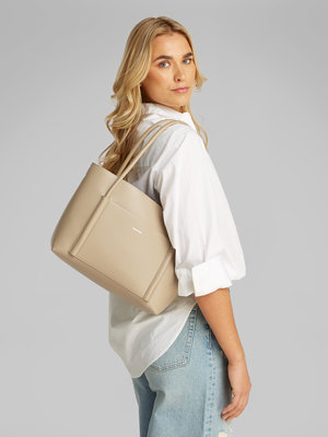 K60K613110-W75 kabelka – Calvin Klein Jeans Ženy