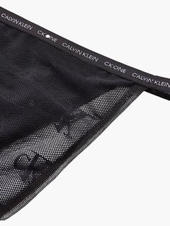 000QF6793E-UB1 brazilky Ženy, Ženy