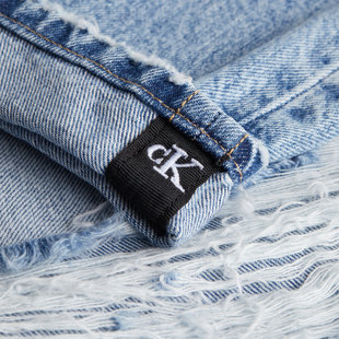 Calvin Klein Jeans, Modrá barva Dad jeans