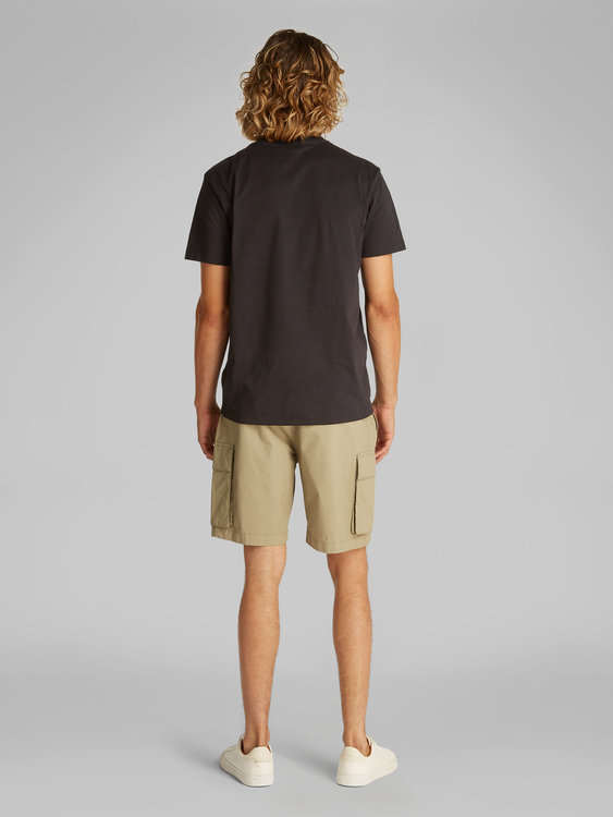 Módní J30J327522-BEH triko s/s, 2025