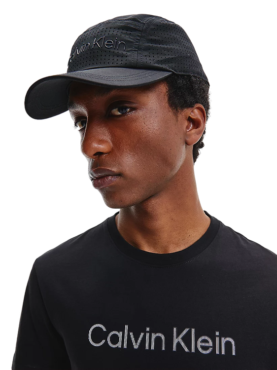 Módní Perfed kšiltovka, Černá barva, 2022