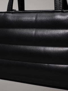 Luxusní Line Quilt Mini kabelka, Černá barva, OS