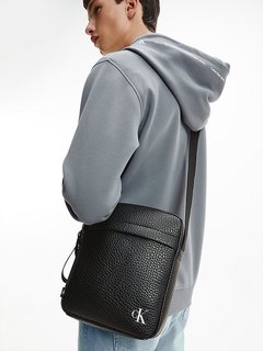 Luxusní K50K508208-BDS crossbody, OS