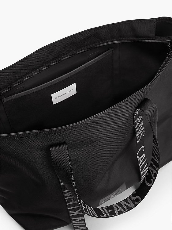 Módní K60K608951-BDS kabelka, 2022