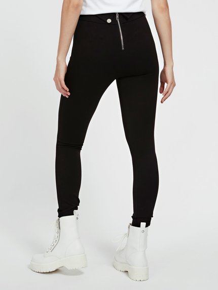 Černá barva, Ponte legíny