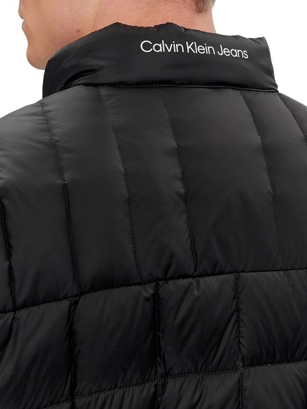 Módní J30J324981-BEH bunda, 2024