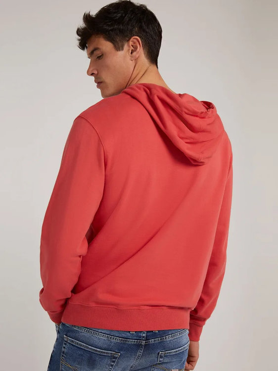 Červená barva, Keld mikina