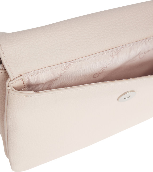 Módní K60K609140-TER crossbody, 2022