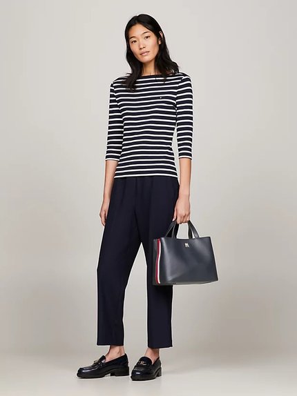 Módní TH Essential kabelka, Modrá barva, 2024