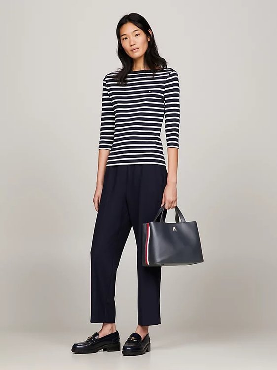 Módní TH Essential kabelka, Modrá barva, 2024